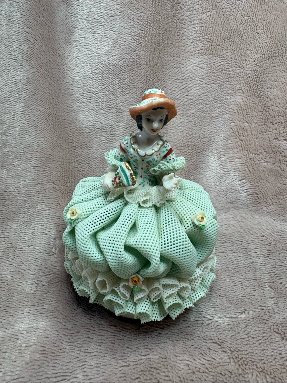 Irish Dresden Lydia Emerald Collection Porcelain Lace Figurine 4” AS IS